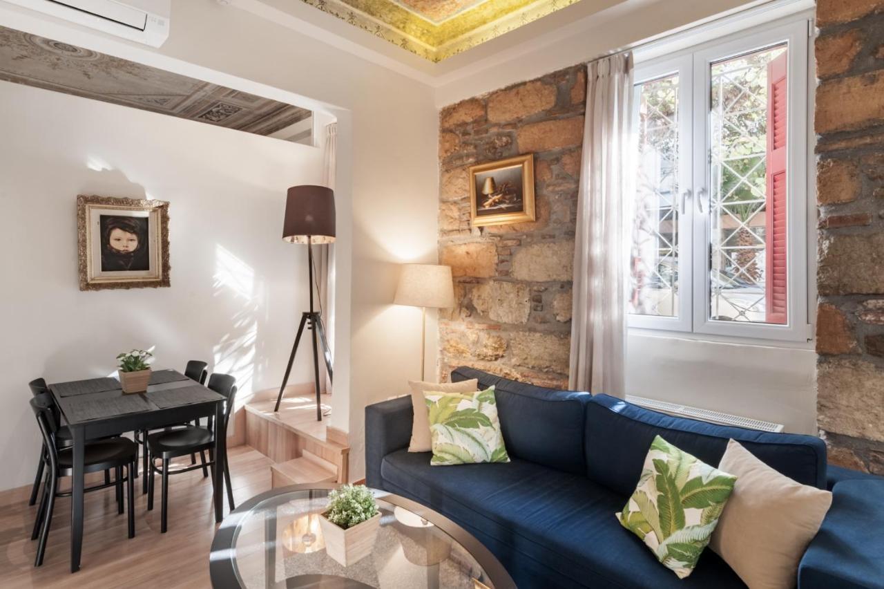 Luxurious Art Apartments Atene Esterno foto